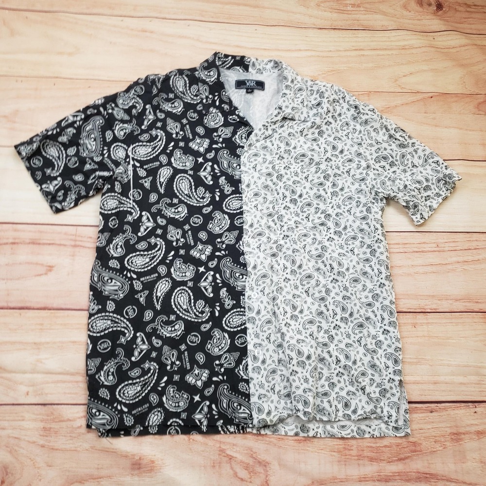 Young & Reckless Shirt Mens Large Black White Paisley Short Sleeve Button Up